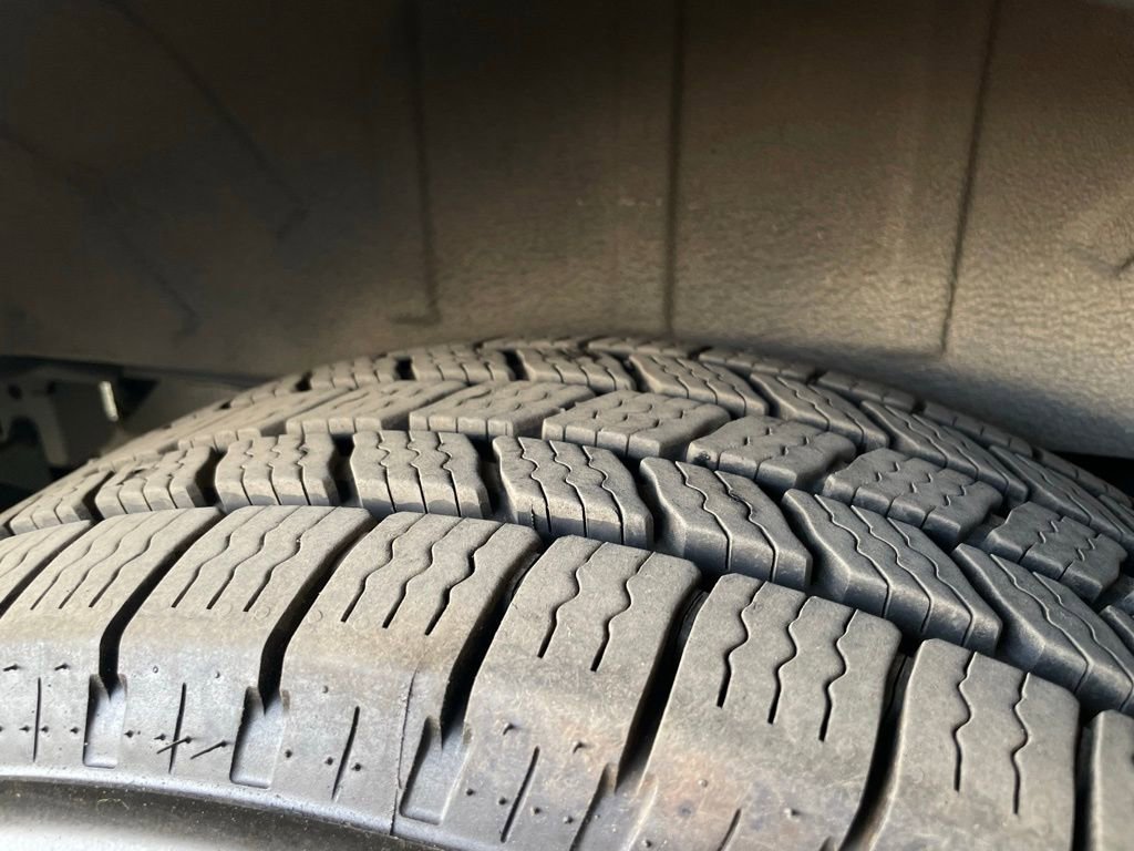 Used 2017 Ford Transit 150 XL image 13