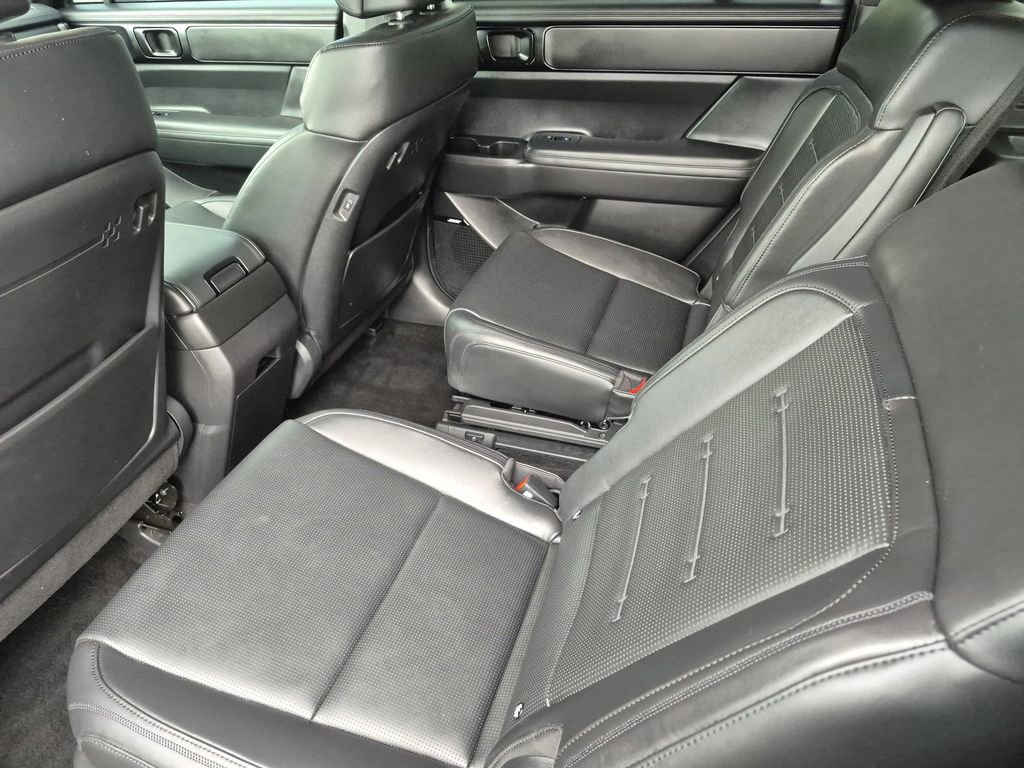 Used 2024 Hyundai Santa Fe Calligraphy image 13