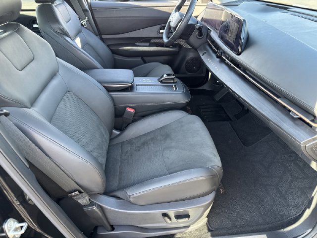 Certified 2024 Nissan Ariya AWD image 26