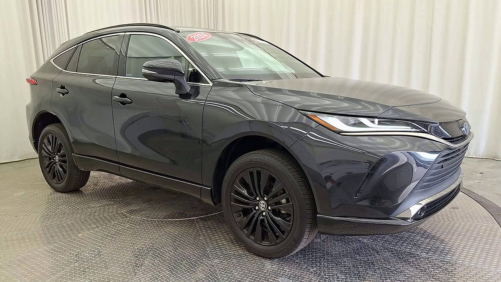 Certified 2024 Toyota Venza Nightshade image 5