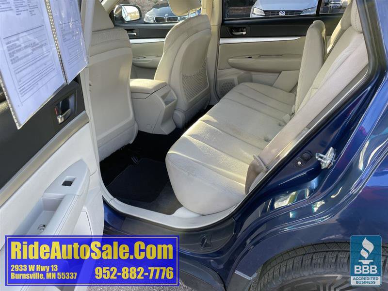 Used 2011 Subaru Outback 2.5i Premium image 12
