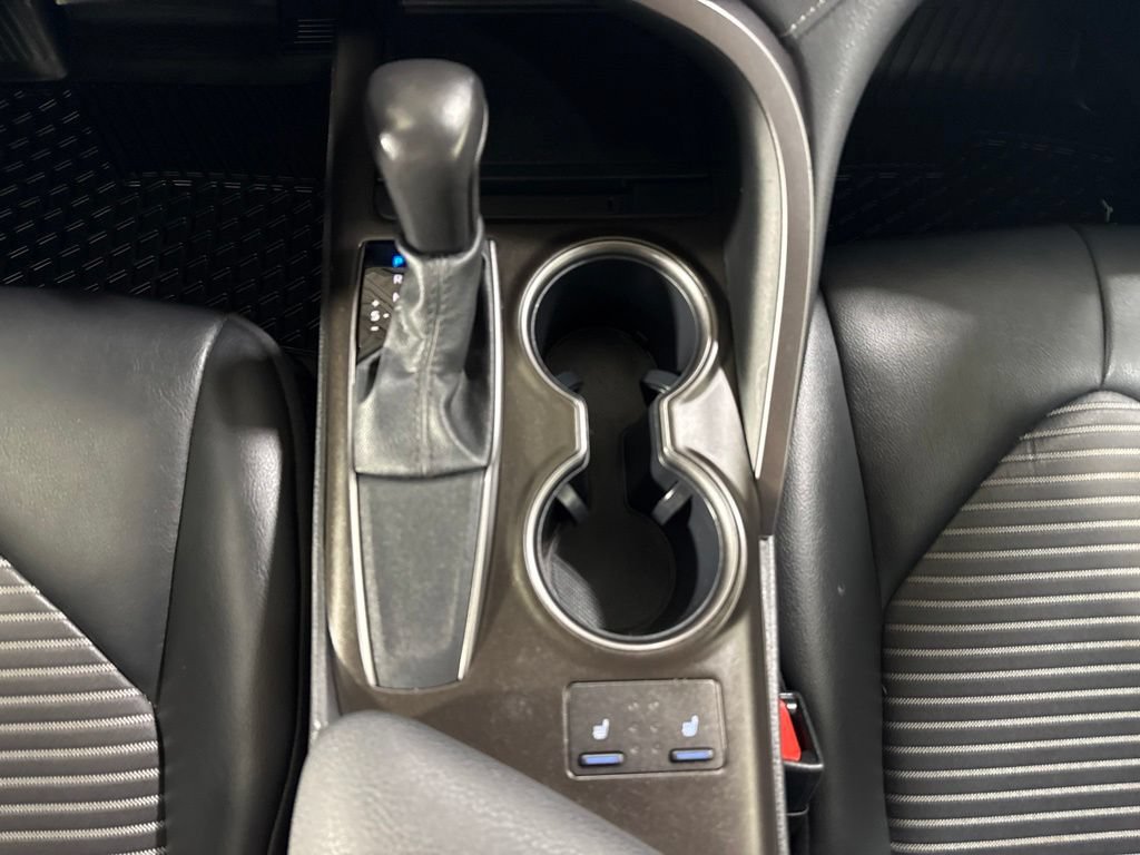 Used 2024 Toyota Camry SE FWD image 25