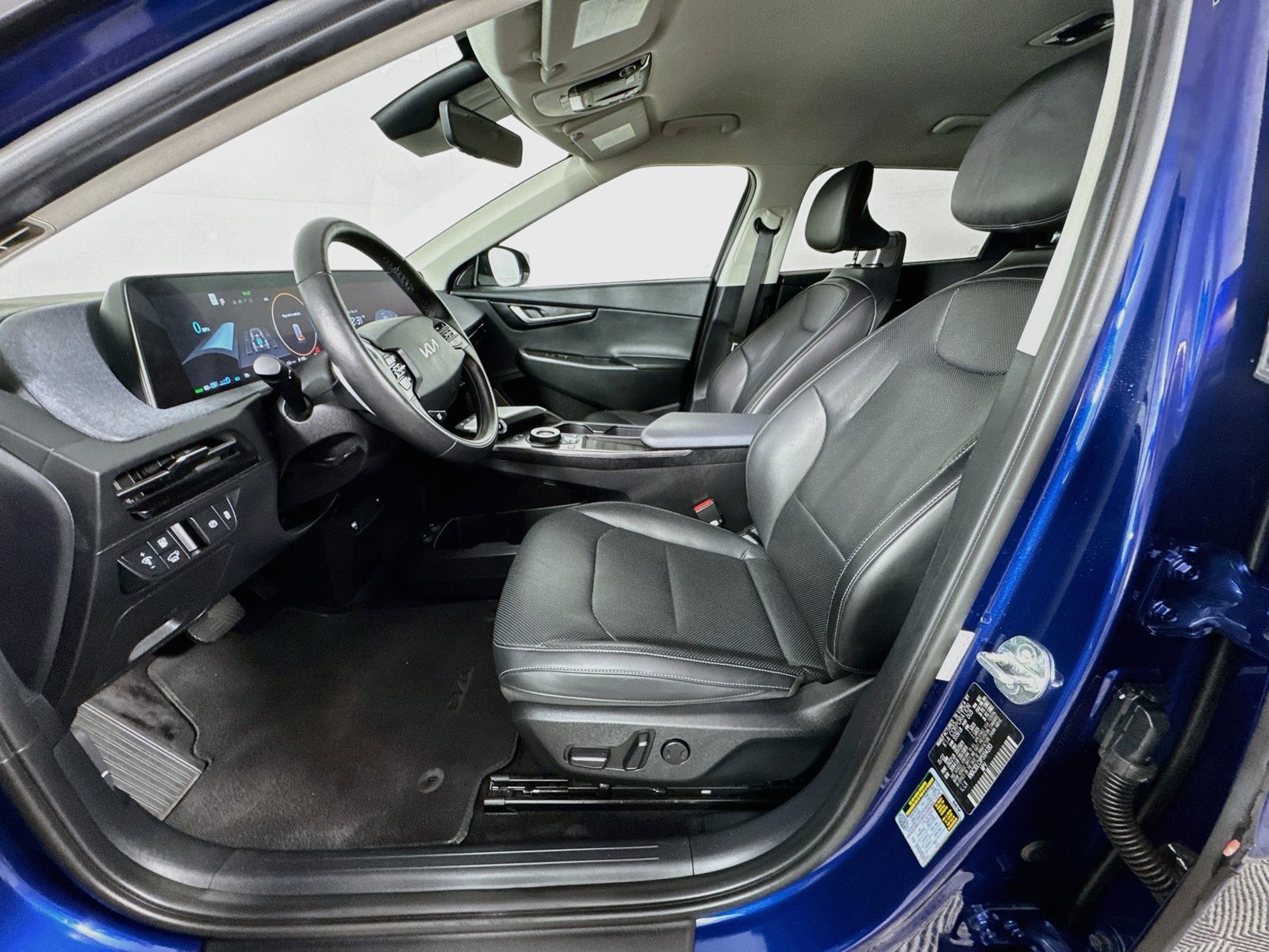 Used 2023 Kia EV6 Wind w/ Wind Technology Package AWD/4WD image 22