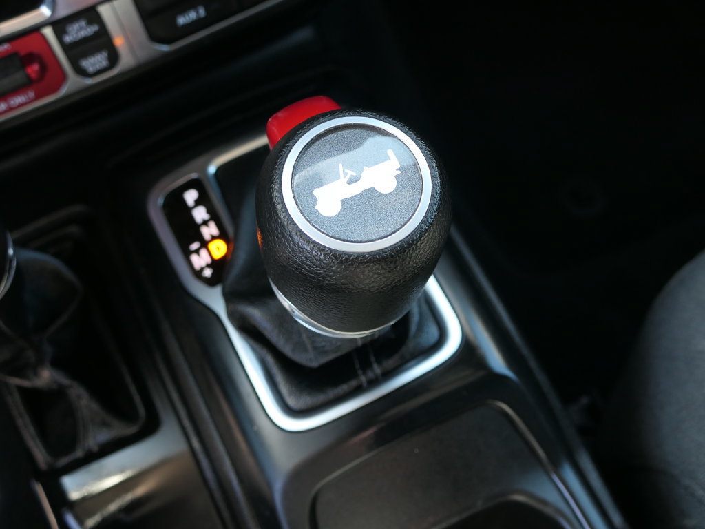 Used 2024 Jeep Wrangler Unlimited Rubicon AWD/4WD image 19