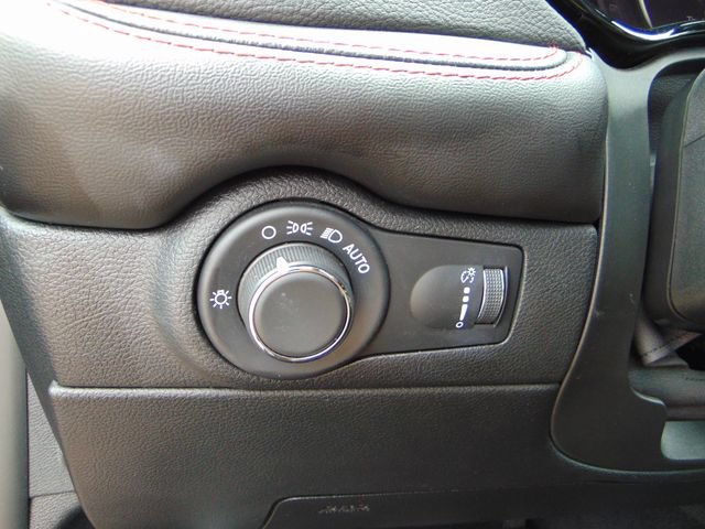 Used 2025 Dodge Durango GT AWD/4WD image 19