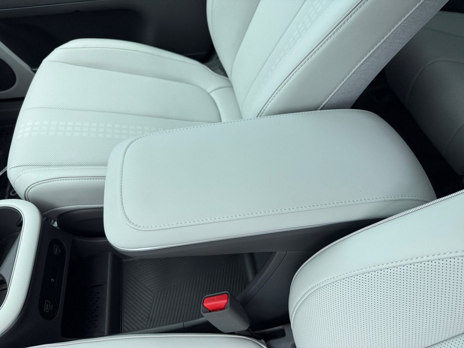 Certified 2024 Hyundai Ioniq 5 Limited RWD image 14