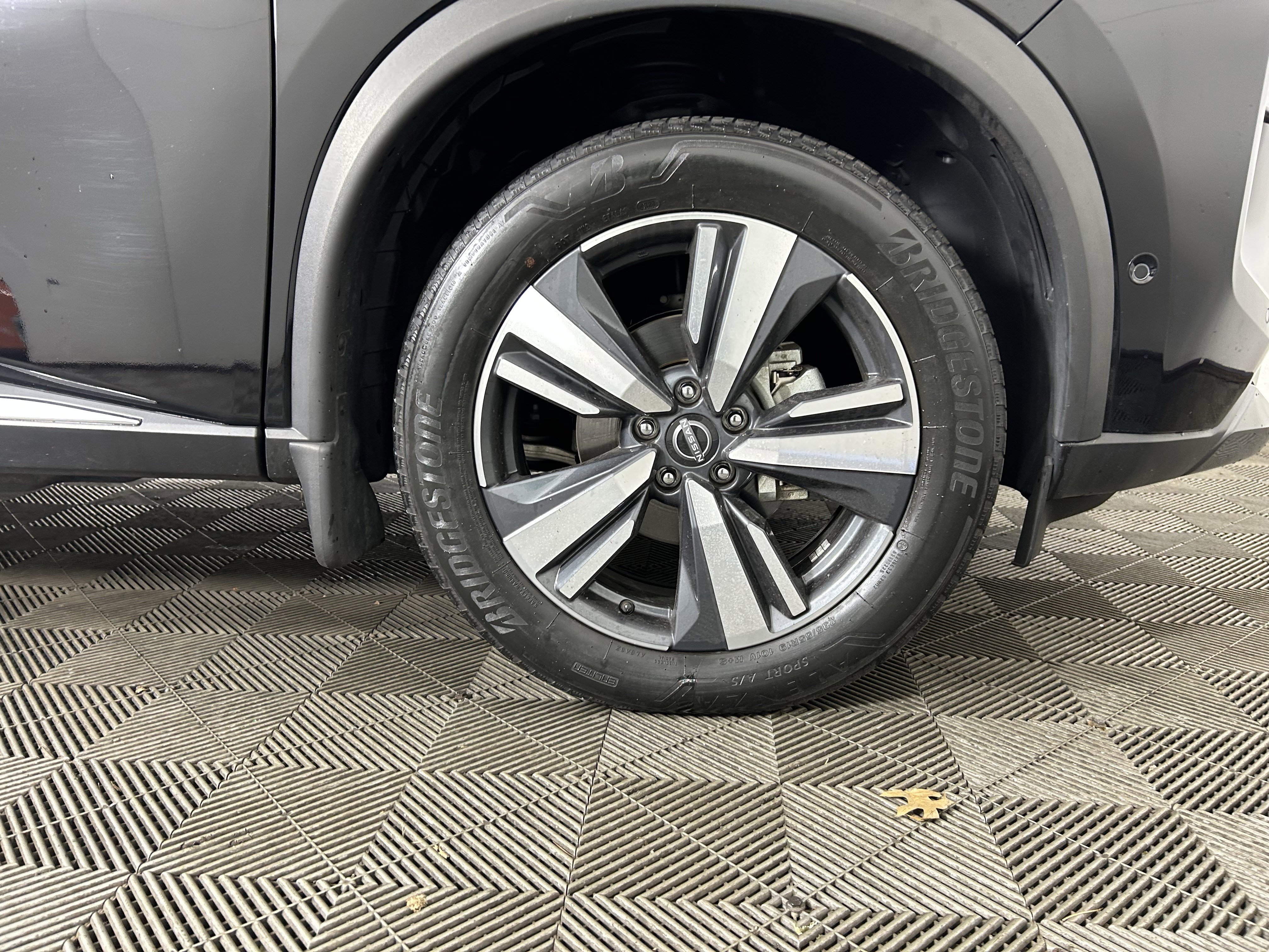 Certified 2023 Nissan Rogue SL w/ SL Premium Package image 41