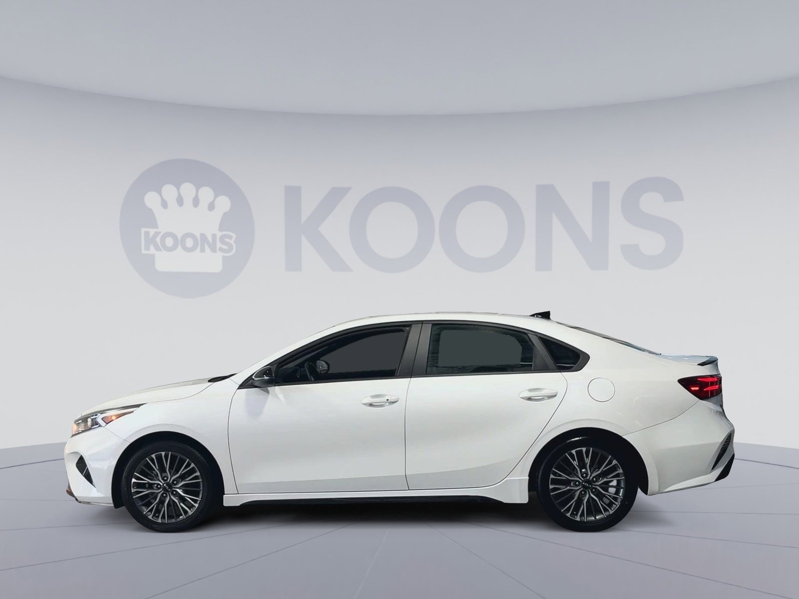 Used 2023 Kia Forte GT-Line w/ GT-Line Premium Package image 7