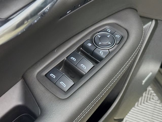 Used 2025 Cadillac XT6 Premium Luxury w/ Technology Package image 20