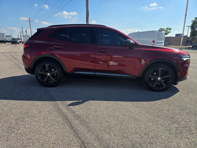 Used 2021 Buick Envision Essence w/ Sport Touring Package FWD image 2