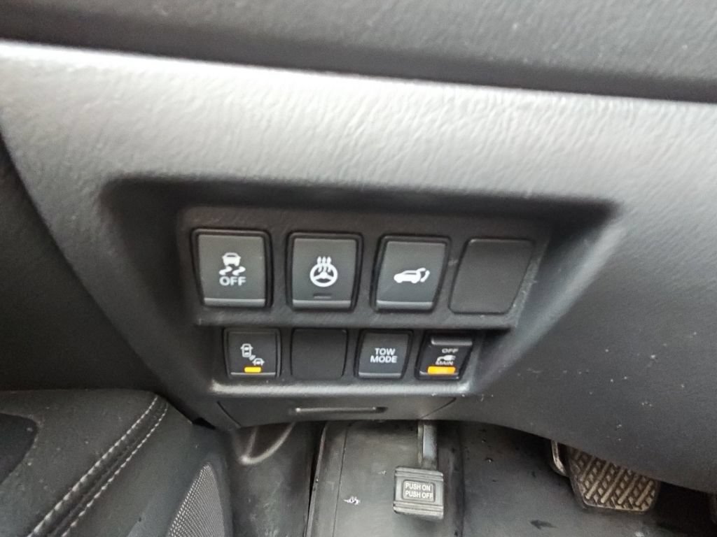 Used 2018 Nissan Pathfinder SL w/ SL Premium Package AWD/4WD image 38