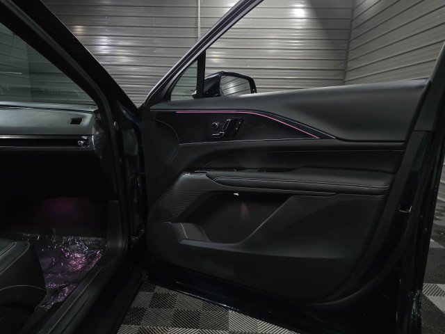 Used 2024 Cadillac Lyriq Sport image 35