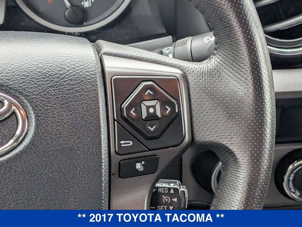 Used 2017 Toyota Tacoma TRD Off-Road AWD/4WD image 20
