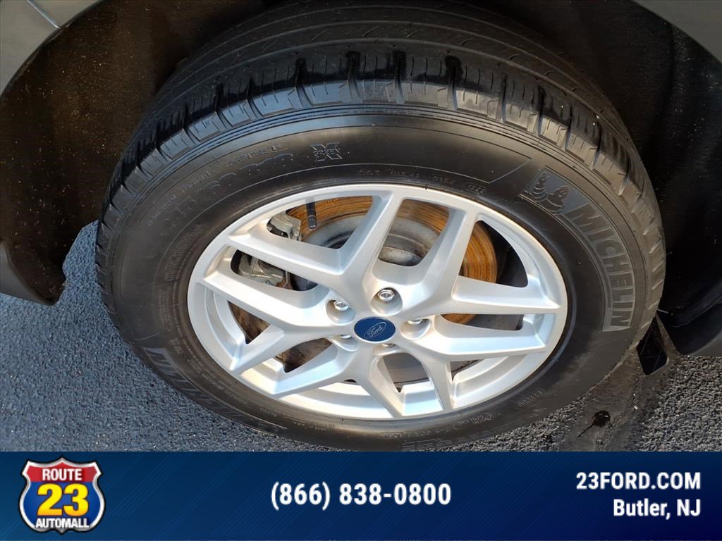 Used 2022 Ford Edge SEL w/ Convenience Package image 8