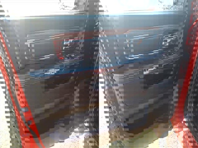 Used 2014 RAM 1500 Laramie w/ Convenience Group image 8