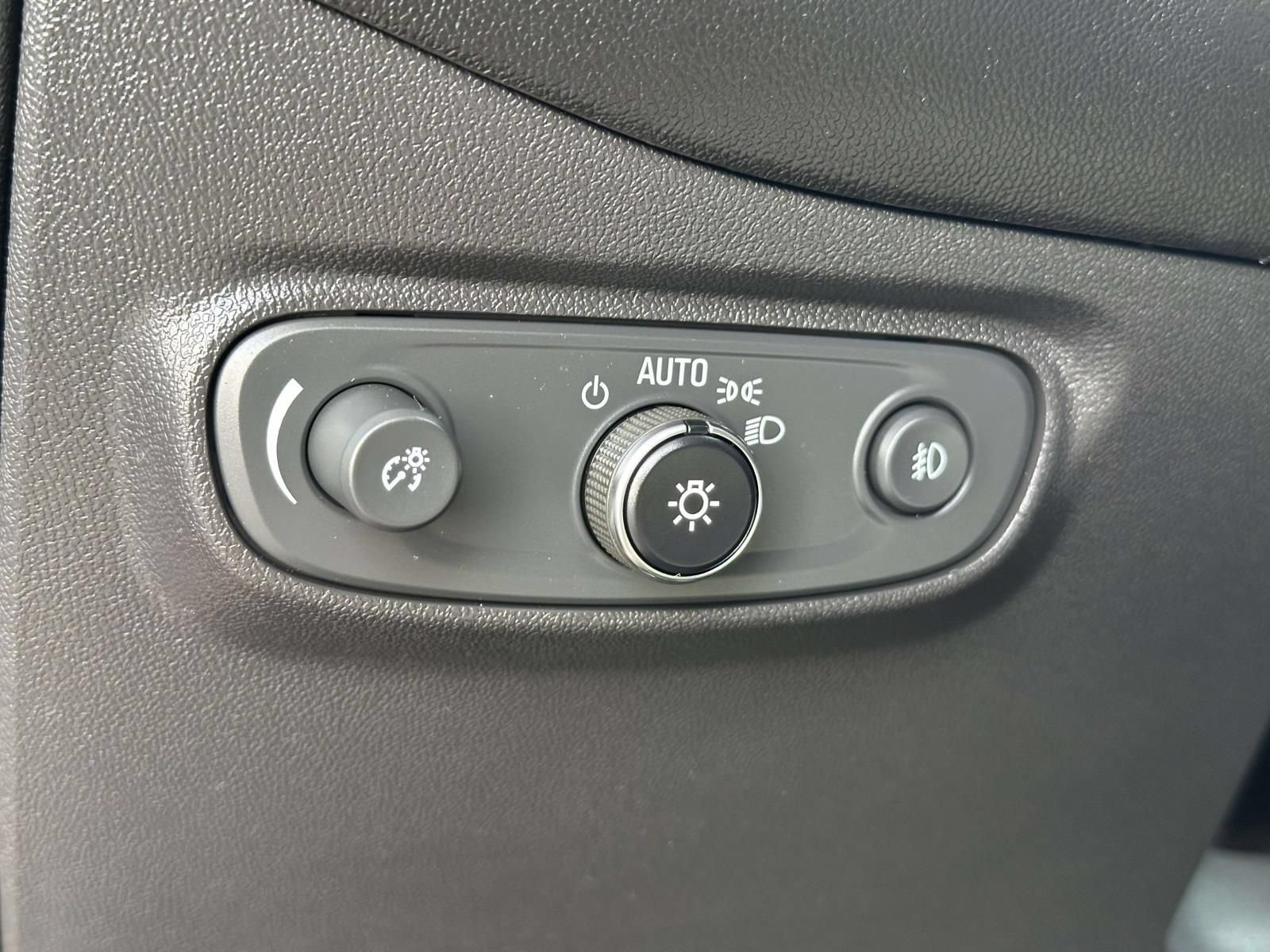 Certified 2020 Chevrolet Equinox LT FWD image 22