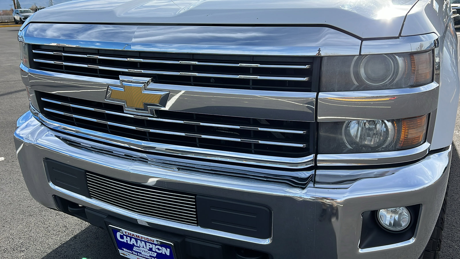 Used 2015 Chevrolet Silverado 2500 LT w/ LT Convenience Package image 10