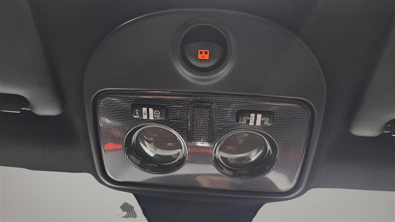 Used 2012 FIAT 500 Abarth w/ Safety & Convenience Pkg image 17