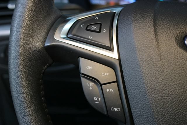 Used 2023 Ford Edge SEL AWD/4WD image 23