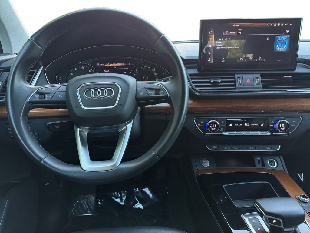 Used 2021 Audi Q5 2.0T Premium w/ Convenience Package AWD/4WD image 10