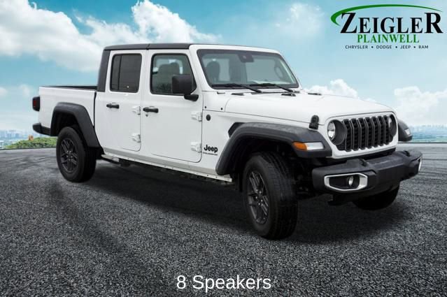 Used 2025 Jeep Gladiator Sport image 4