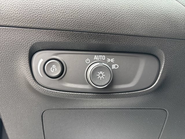 Used 2024 Buick Encore GX Avenir w/ Avenir Convenience Package AWD/4WD image 18