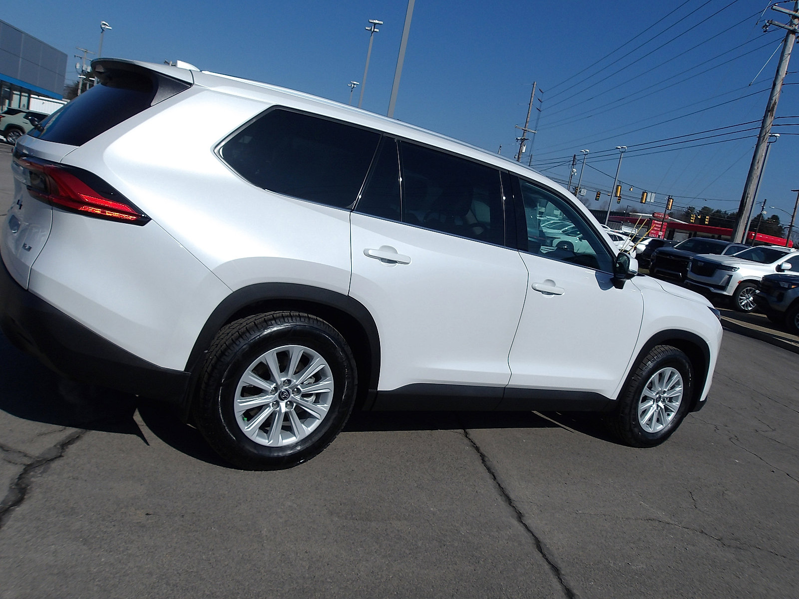 Used 2024 Toyota Grand Highlander AWD Hybrid image 8