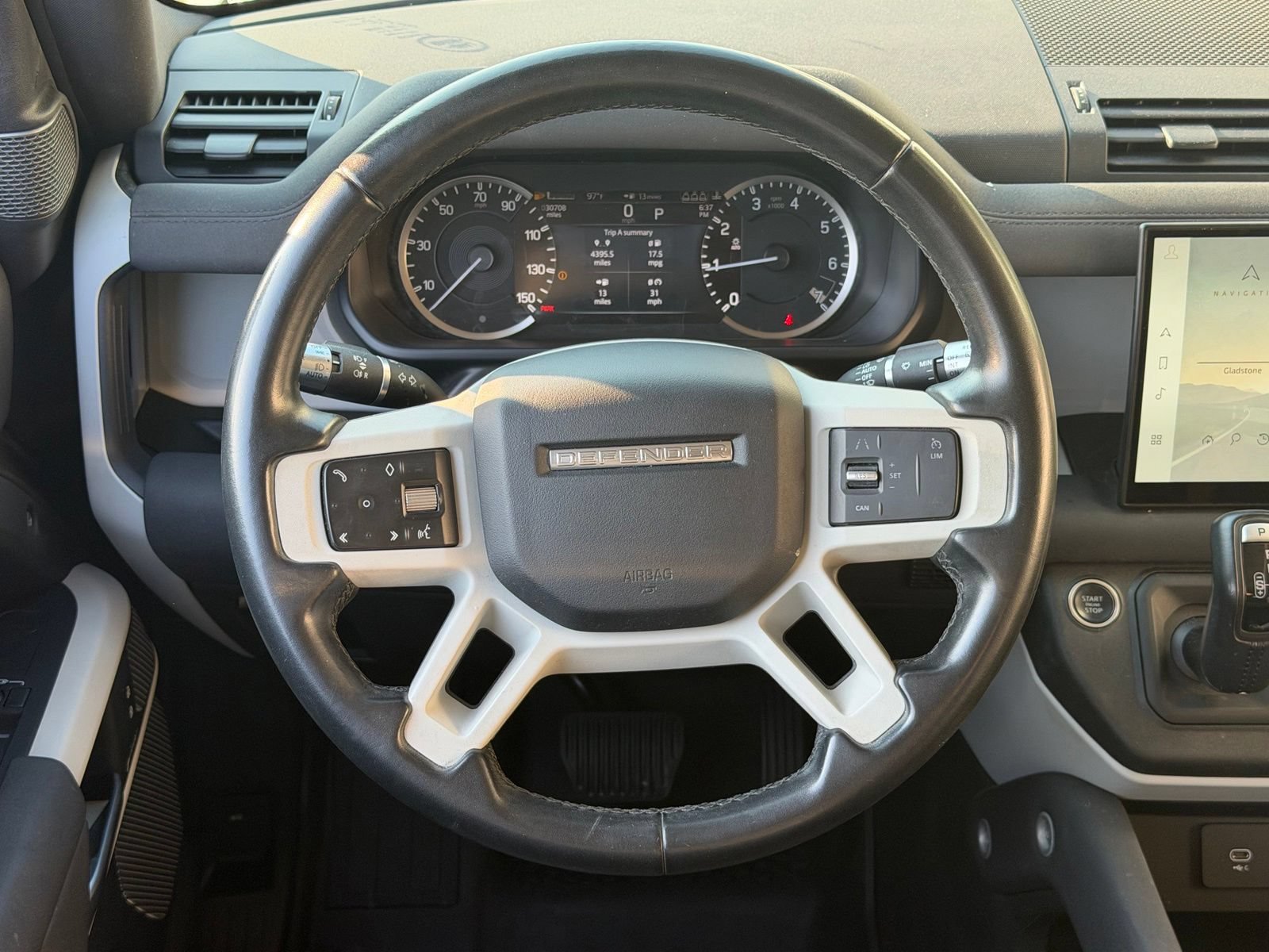 Used 2022 Land Rover Defender 90 S AWD/4WD image 8
