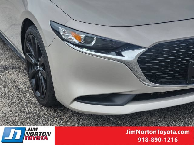 Used 2024 MAZDA MAZDA3 s FWD image 9