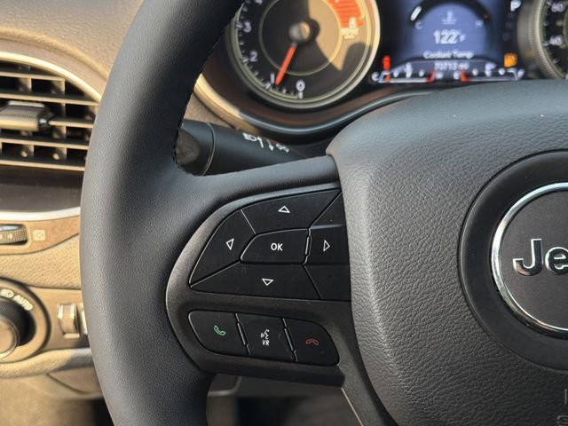 Used 2022 Jeep Cherokee Trailhawk w/ Trailer Tow Group image 24