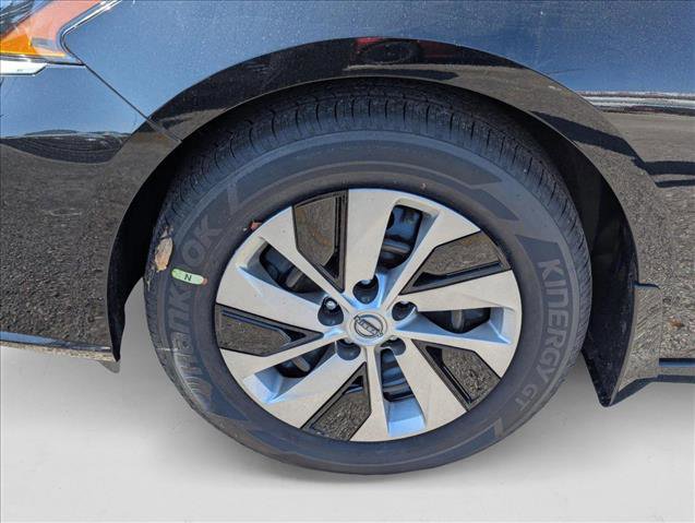 New 2025 Nissan Altima 2.5 S FWD image 9