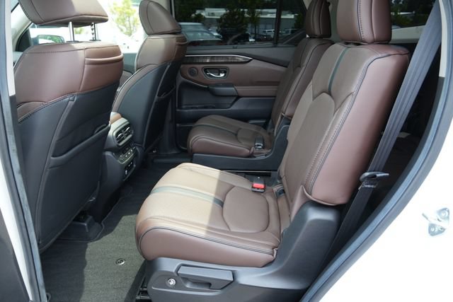 Used 2025 Honda Pilot Elite image 15