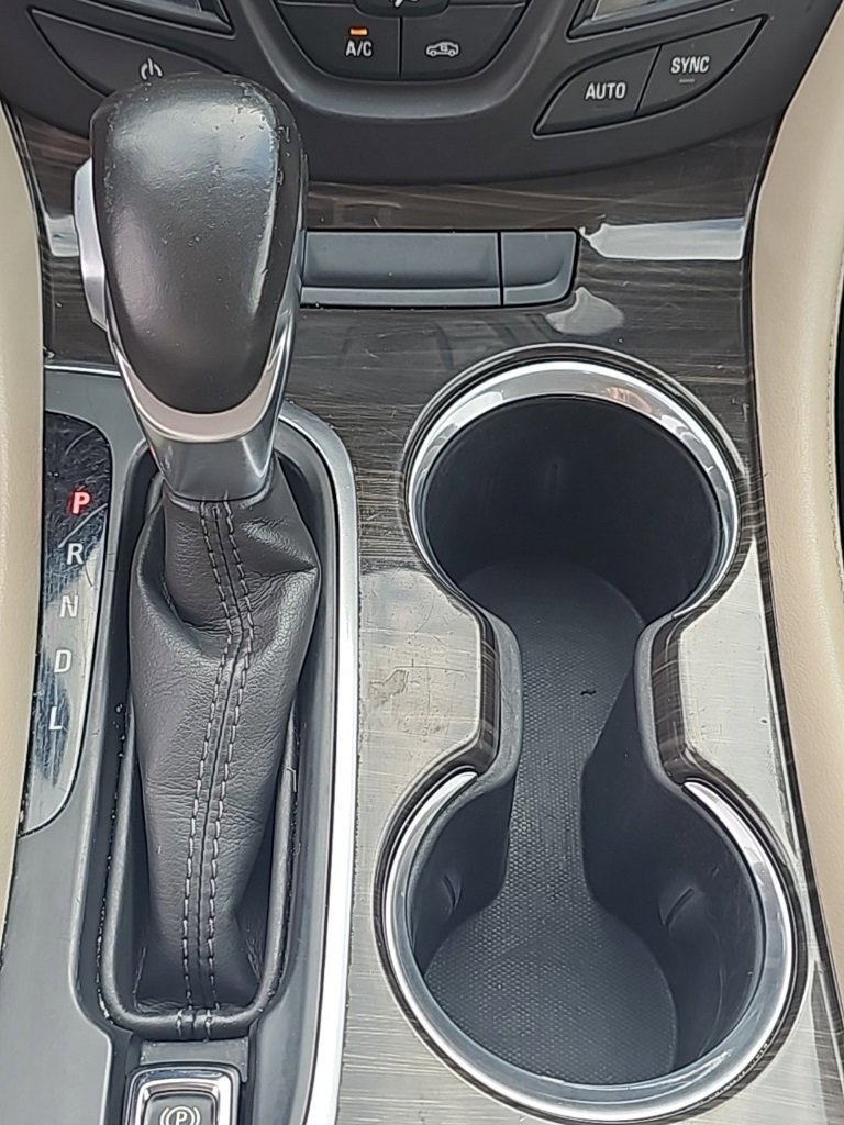 Used 2019 Buick Envision Essence w/ LPO, Active Package image 25