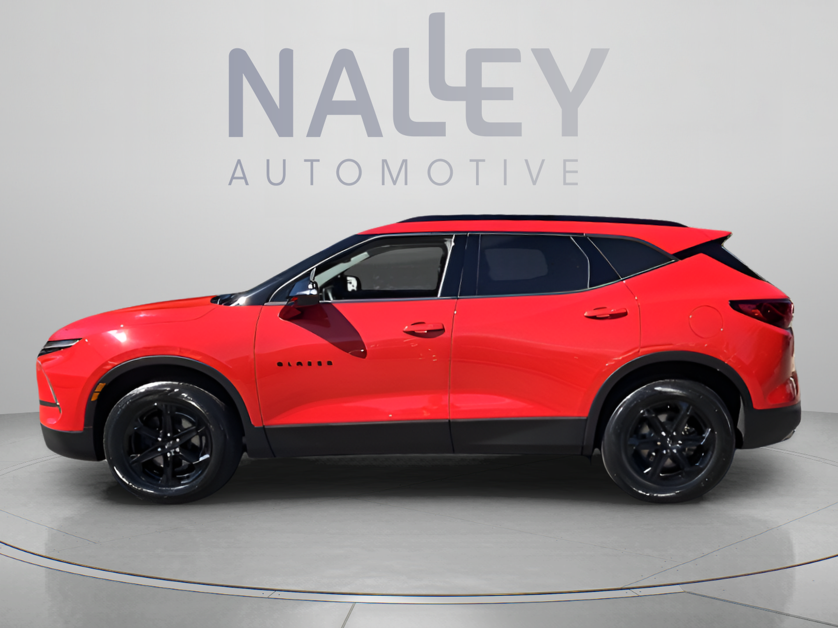 Used 2024 Chevrolet Blazer LT w/ Midnight/Sport Edition FWD image 2