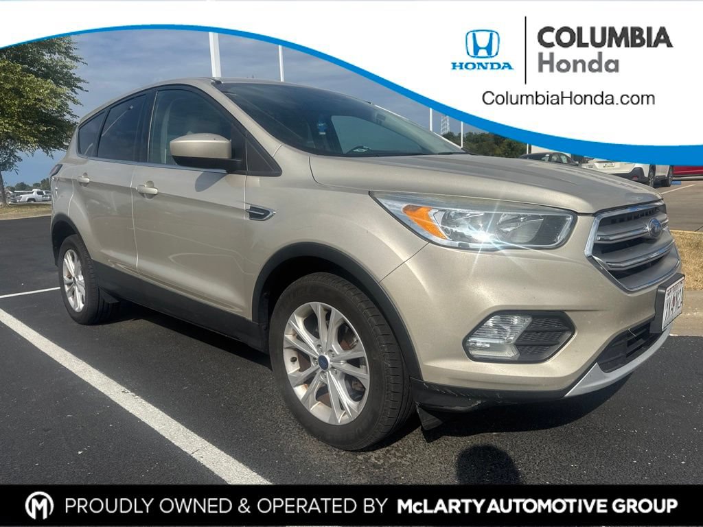 Used 2017 Ford Escape SE