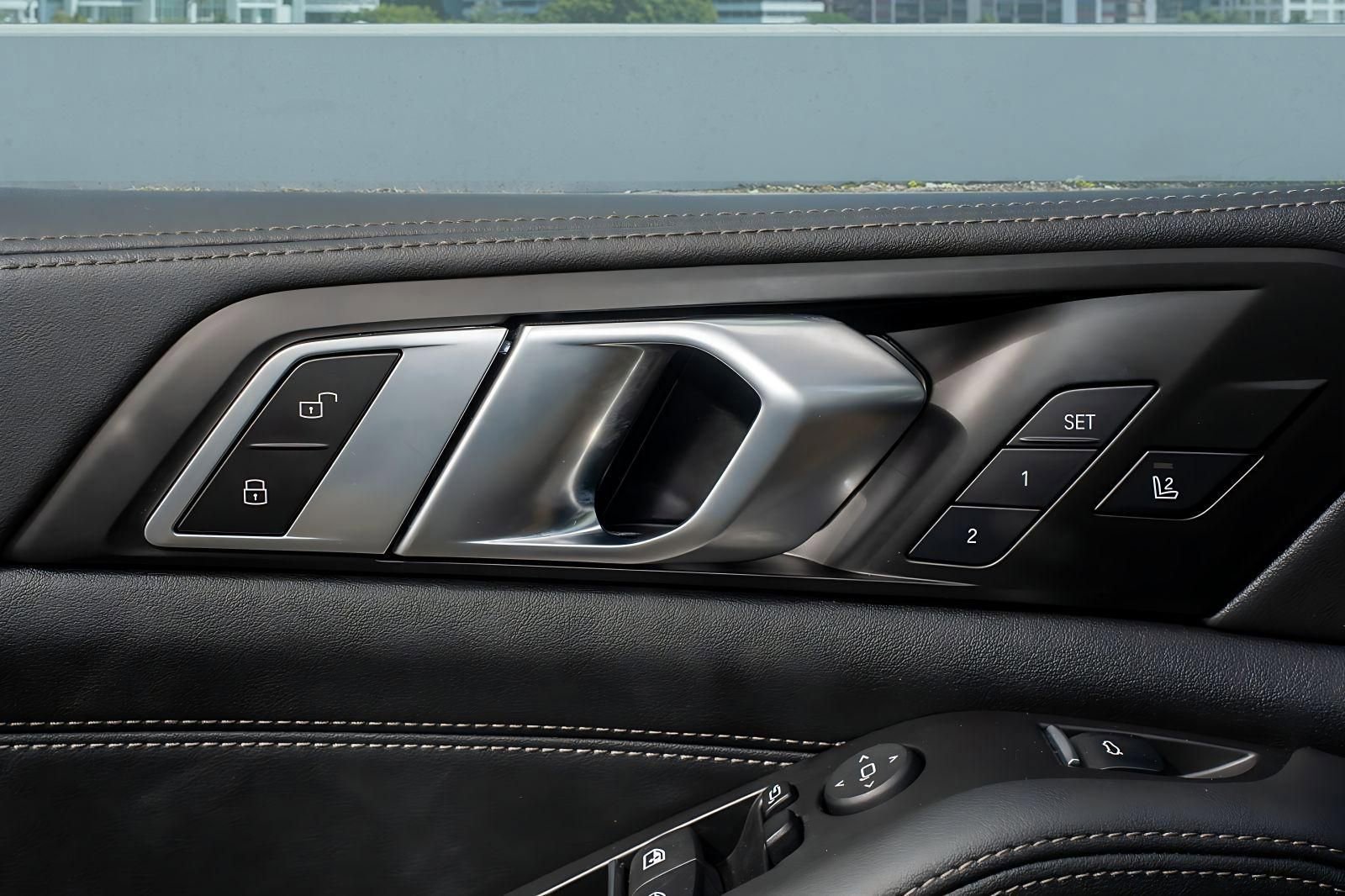 Used 2025 BMW X5 xDrive40i image 28