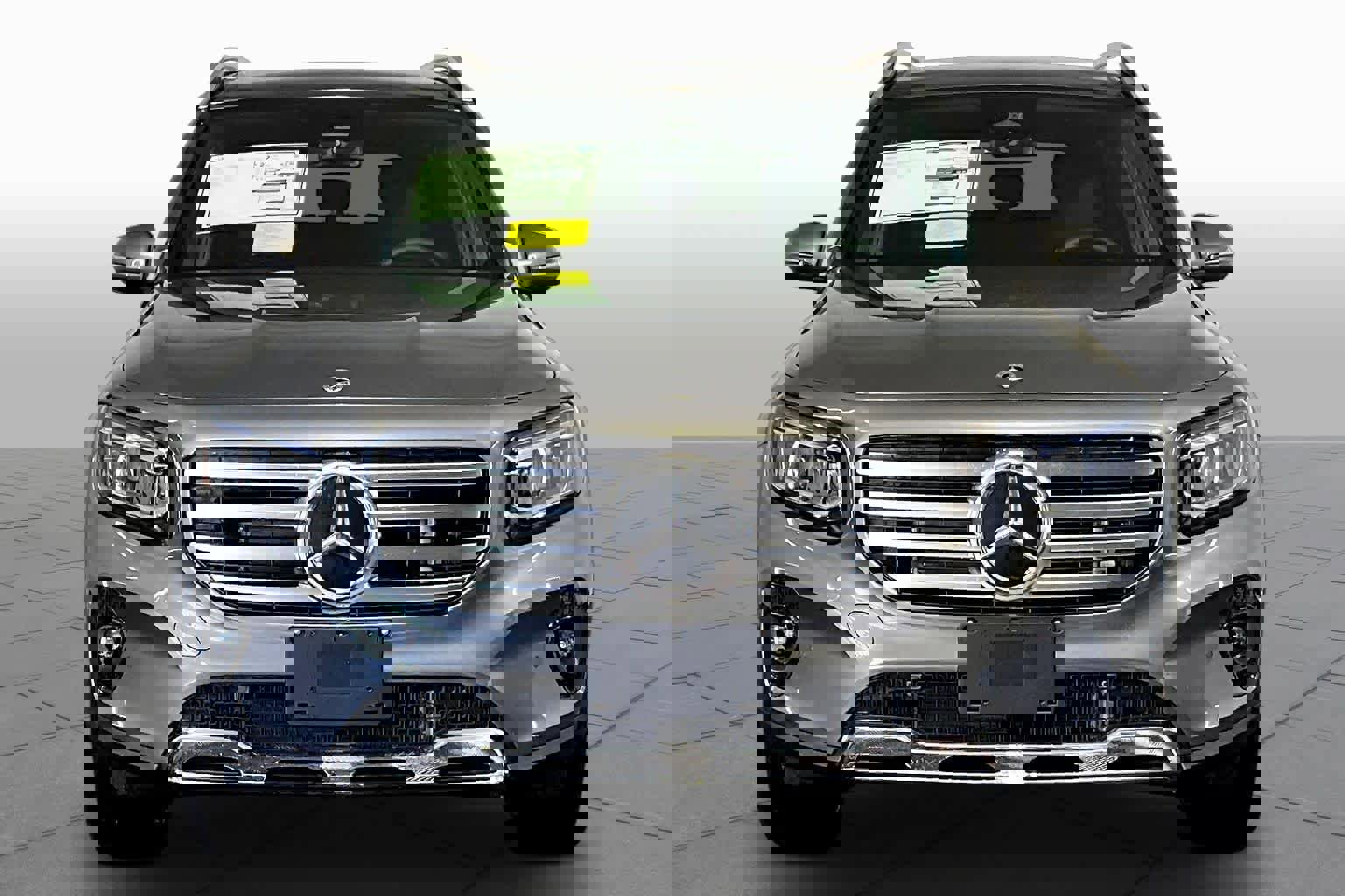 New 2026 Mercedes-Benz GLB 250 4MATIC image 2