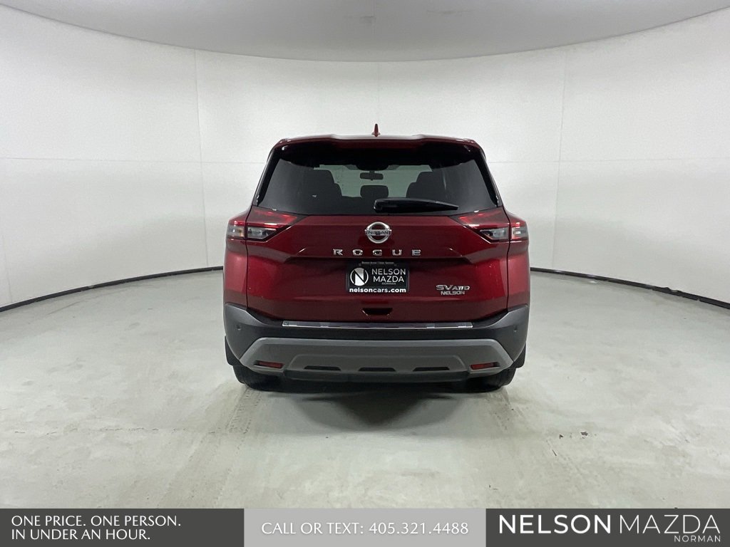 Used 2021 Nissan Rogue SV image 9