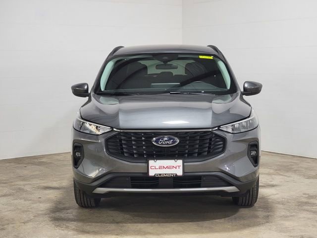 New 2025 Ford Escape SE w/ Class II Trailer Tow Package image 2