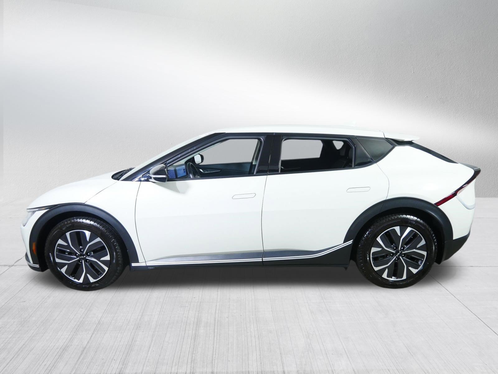 Used 2024 Kia EV6 Light AWD/4WD image 4