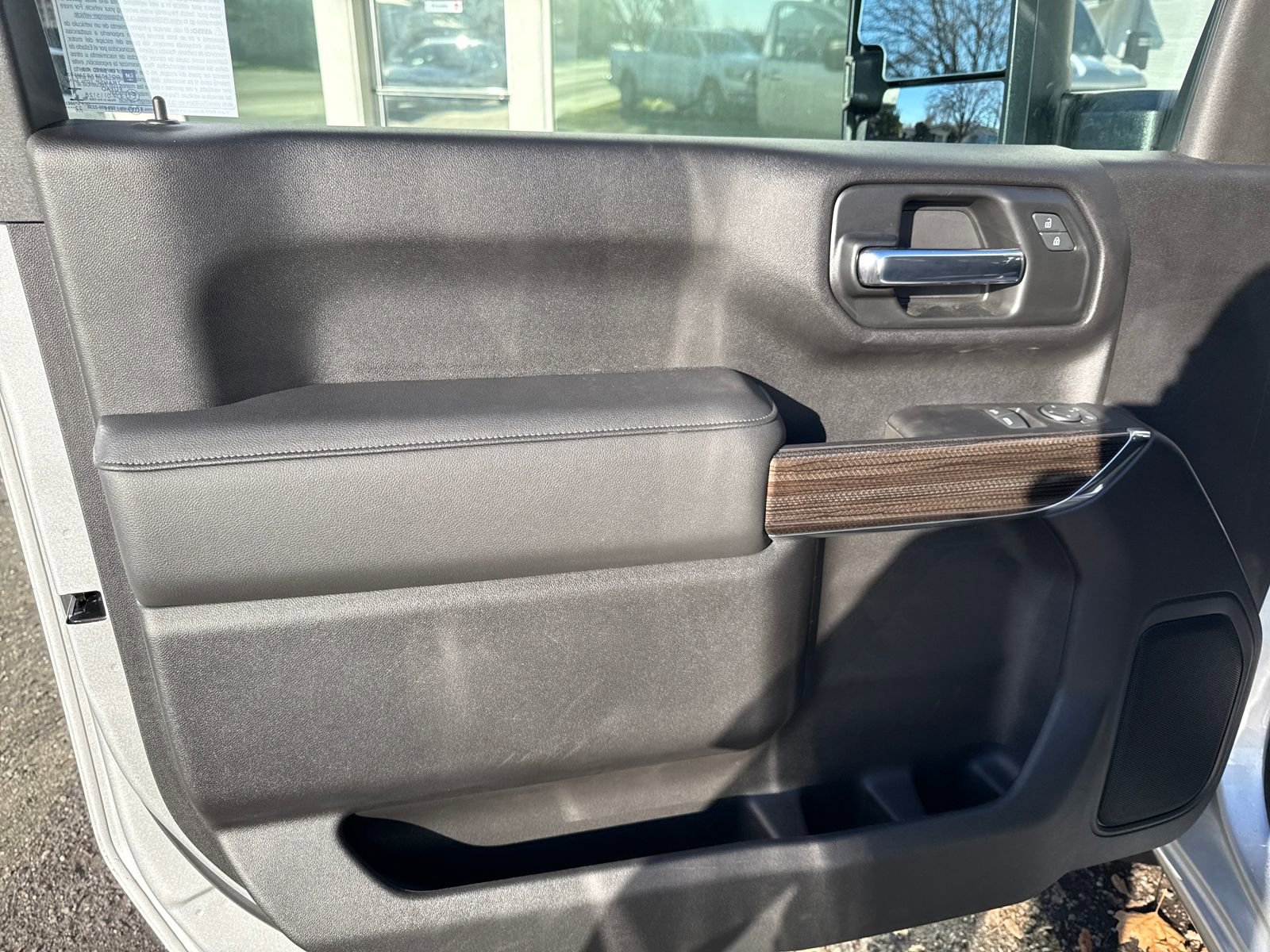 Used 2023 Chevrolet Silverado 2500 LT w/ Convenience Package image 10