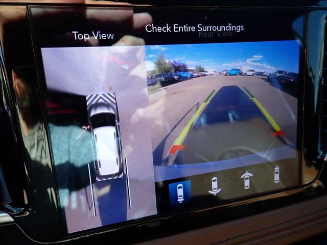 Used 2020 Chrysler Pacifica Limited w/ Advanced Safetytec Group FWD image 14