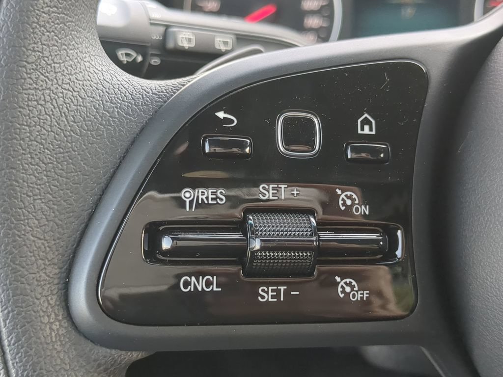 Used 2024 Mercedes-Benz Sprinter 2500 image 12