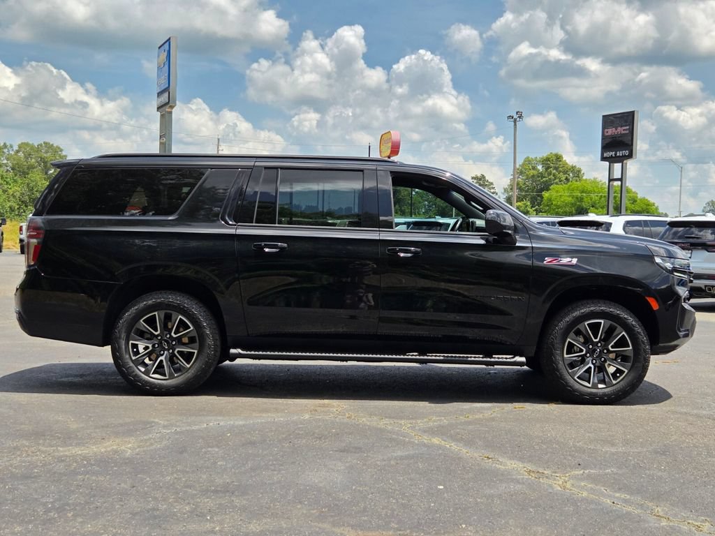 Used 2024 Chevrolet Suburban Z71 AWD/4WD image 7