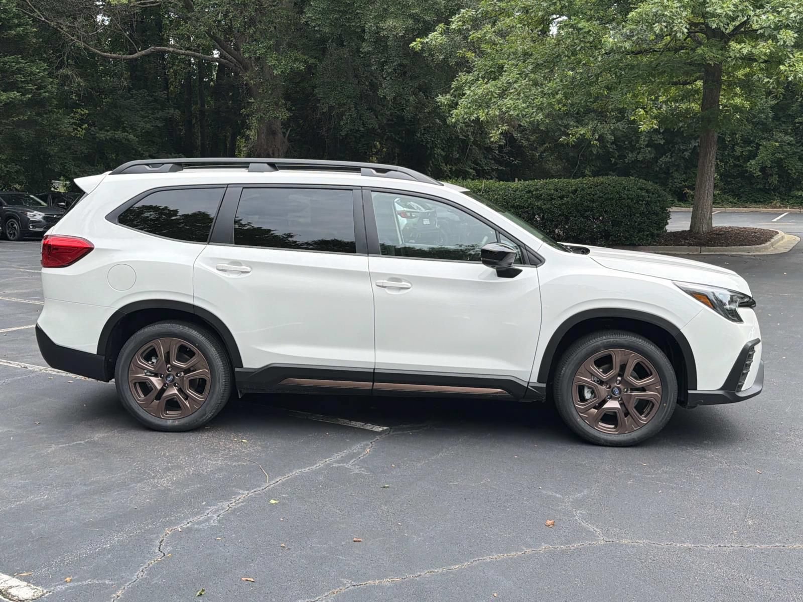 New 2026 Subaru Ascent Limited Bronze w/ Popular Package #2 AWD/4WD image 8