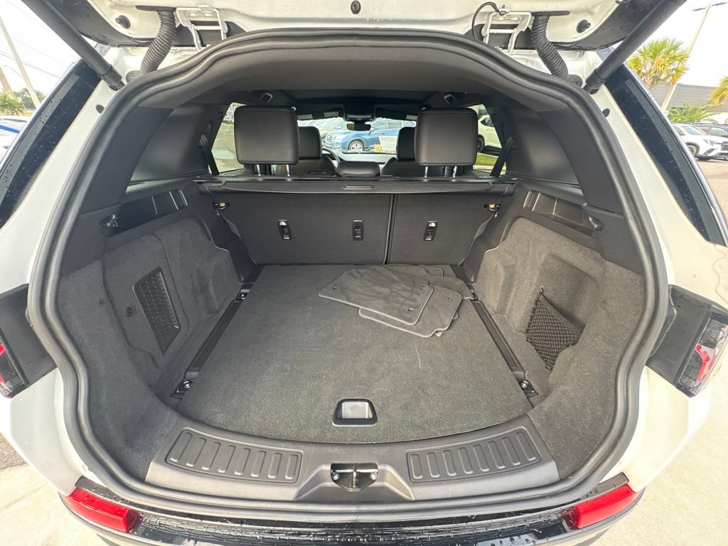 Used 2024 Land Rover Discovery Sport Dynamic SE AWD/4WD image 18