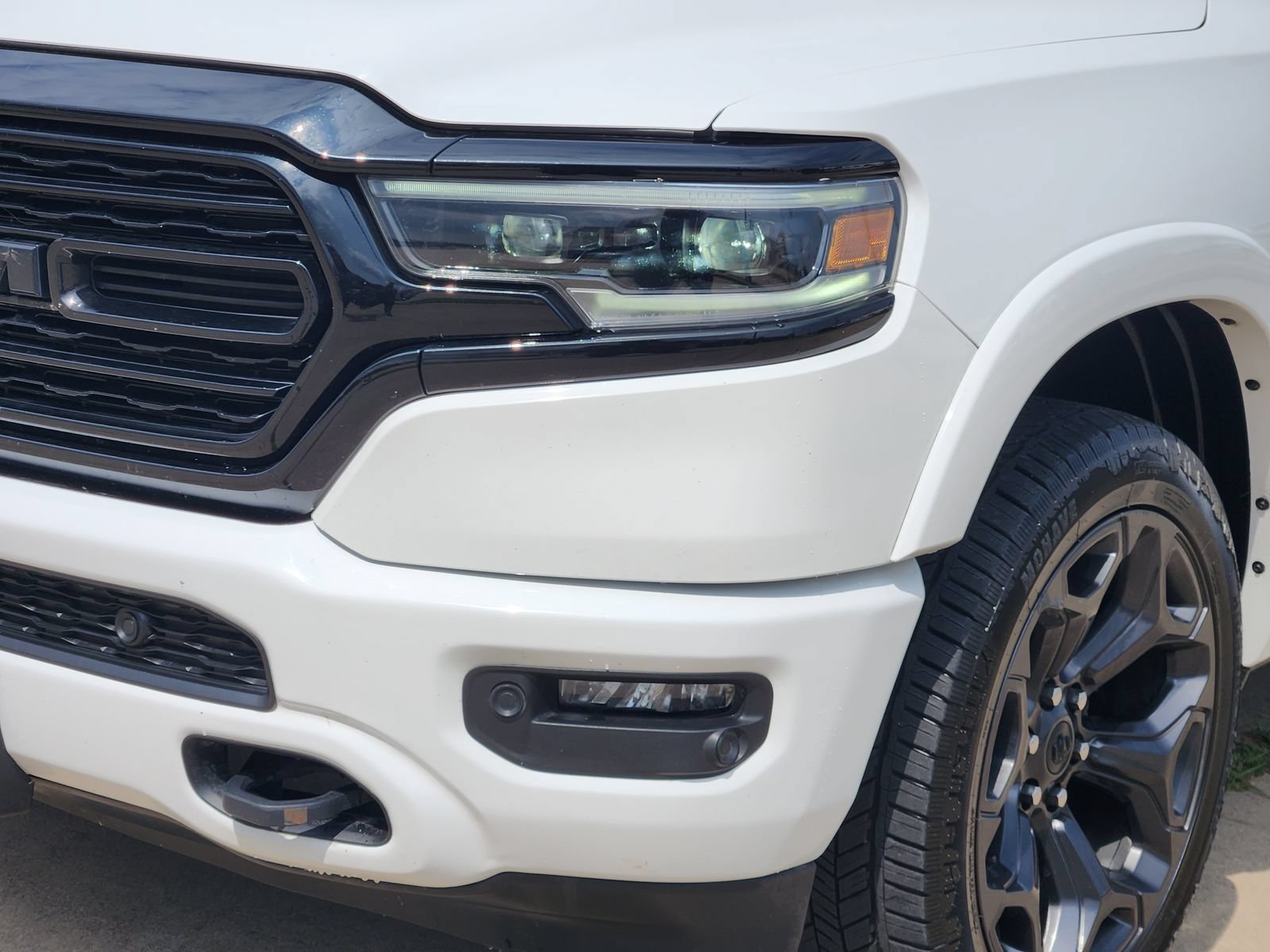 Used 2024 RAM 1500 Limited AWD/4WD image 9