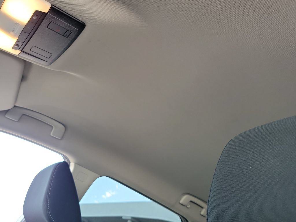 Used 2024 Nissan Rogue SV AWD/4WD image 19
