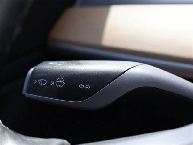 Used 2018 Tesla Model 3 Long Range RWD image 14