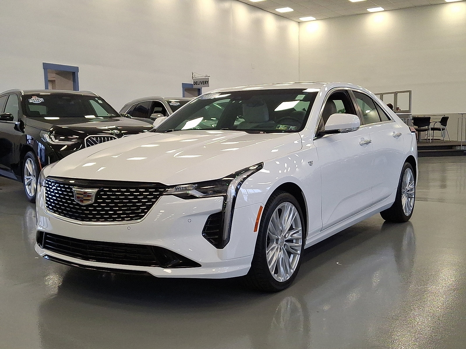 Used 2024 Cadillac CT4 Premium Luxury image 3